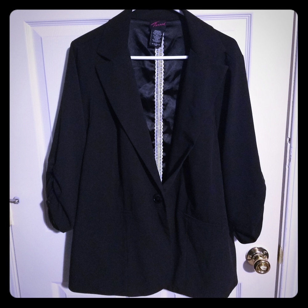 Torrid 3/4 sleeve blazer